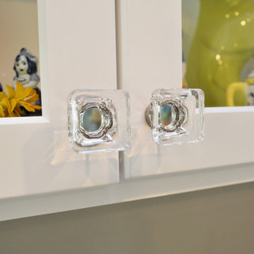Lowell, IN. Haas Lifestyle Collection. White Maple Kitchen & Laundry