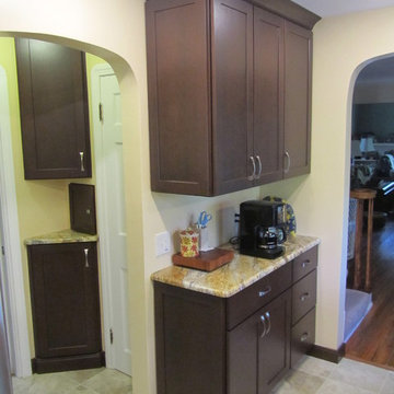 Old Farmhouse Kitchen Gets a Makeover