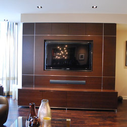MILLENNIUM TOWER CONDO | 02 - Storage And Organization