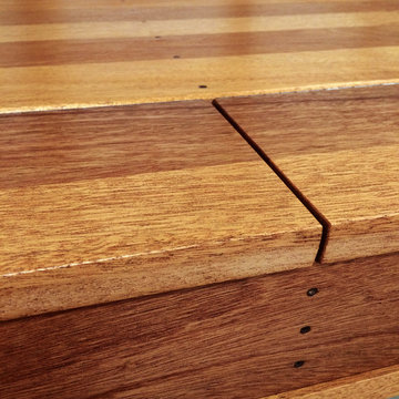 Modern and Mid-Century Style Desks