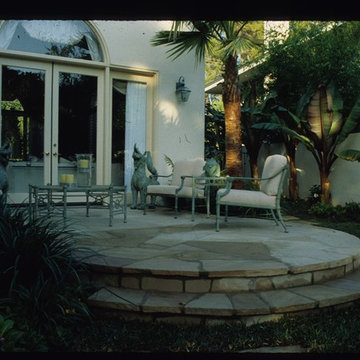 Tarzana 90s