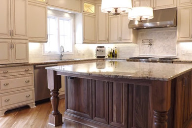 Transitional kitchen photo in New York