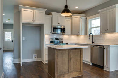 Example of an arts and crafts home design design in Nashville