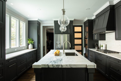 Inspiration for a timeless kitchen remodel in Raleigh