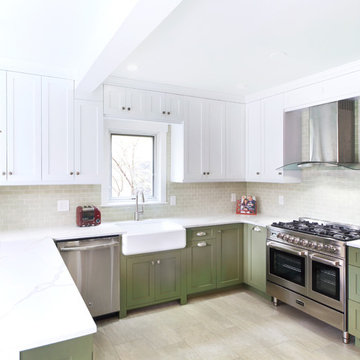Seneca Gardens kitchen
