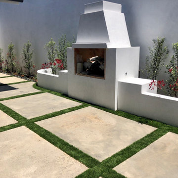 Simple Smooth Stucco Outdoor Space