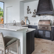 Outdoor Kitchen