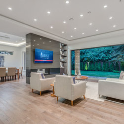 983 TUDOR AVENUE - Products
