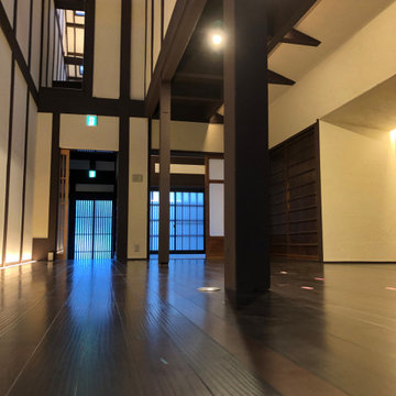 三黒柱ハウス/SanKokuBashira House