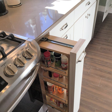 Pantry pullout