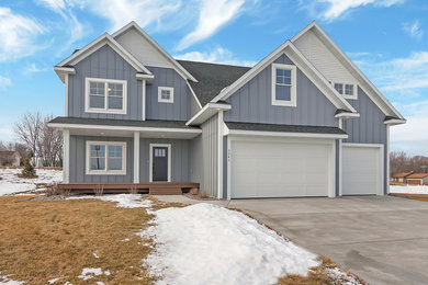 Large elegant home design photo in Minneapolis