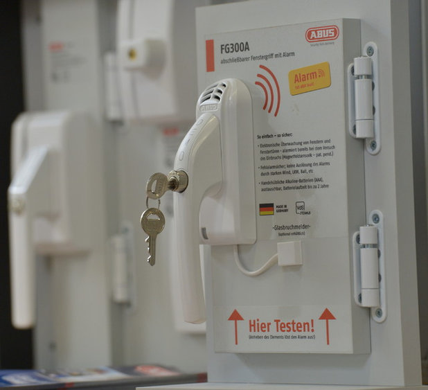 Entspannt in die Ferien: 20 Tipps für effektiven Einbruchschutz