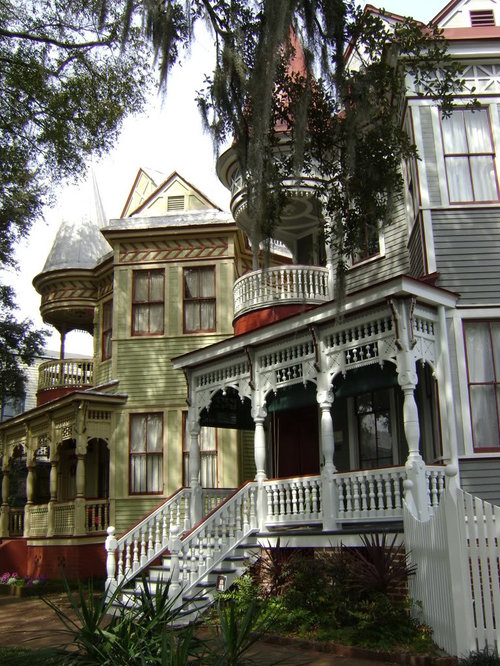 Historic houses in Savannah GA