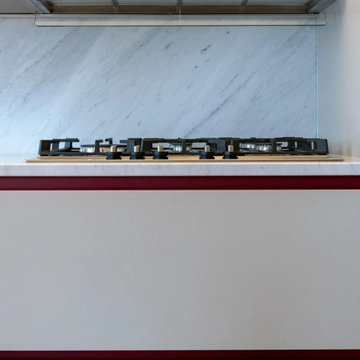 Cucina con piano in marmo Carrara