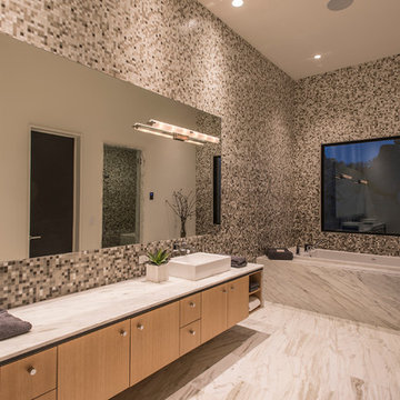 Carefree Residence