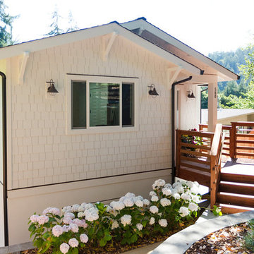 580 Redwood Dr
