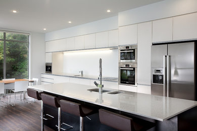 This is an example of a contemporary kitchen in Dunedin.