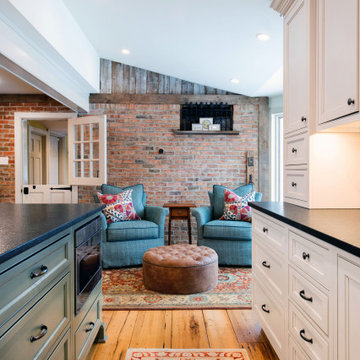 Farmhouse Style Kitchen
