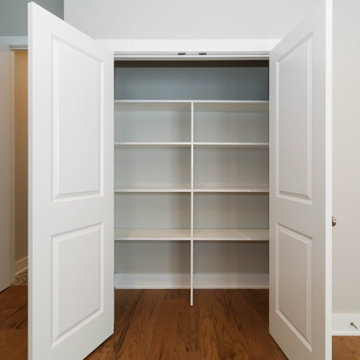 Modified Parker IV with Full In-Law Suite and Kitchenette | Naperville, IL