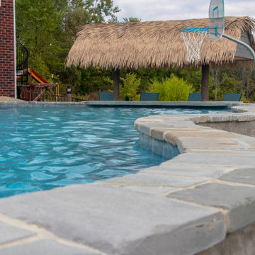 Innovation and Complexity in a Vinyl Liner Pool with Extreme Elevations