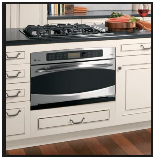 Stovetop and oven with spacing between