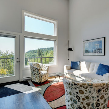 1499/1499B Trail Way - $1,695,000 – MLS Res 885121 / Com 885130