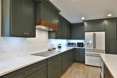 Inspiration for a contemporary kitchen remodel in Columbus