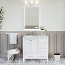 1st Floor Bath