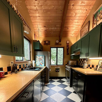 Modern Retro Kitchen / Mayo Teal & Tricorn Black / Checkered Floor
