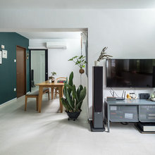 Houzz Tour: Thoughtful Design Sets the Scene for Art in This Flat