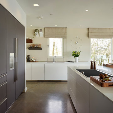 A bulthaup b3 kitchen in a Lakeside home