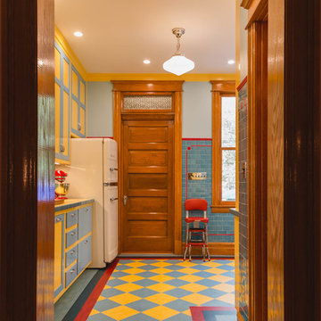 Depression-Era Art Deco Style Inspires a Chicago Kitchen