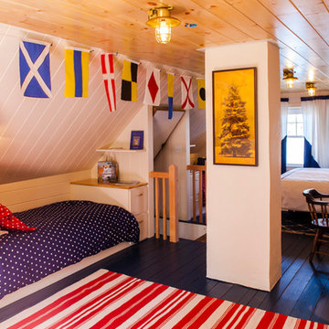 Southport Island, ME - Nautically Themed Bunkroom