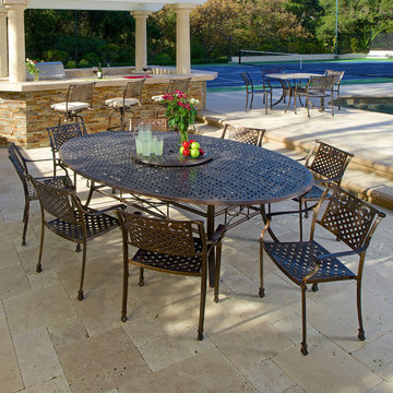 Contemporary Outdoor Patio w/ Dining Set