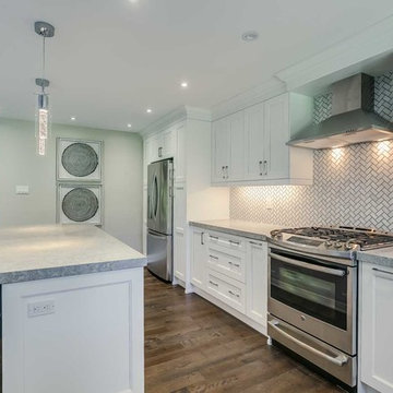 A Hidden Gem - Minimalistic Contemporary Kitchen