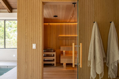 Example of a trendy home gym design in San Diego