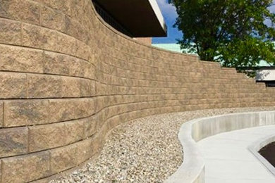 Design ideas for a landscaping in Indianapolis.