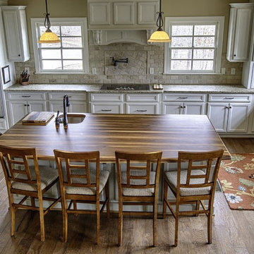 Constitutional Drive | Painted Oak