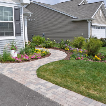 Shorewood - Front Entry Sidewalk and Driveway Ribbon