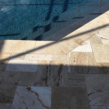 LEONARDO TRAVERTINE