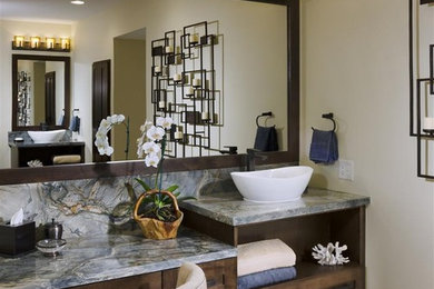 Design ideas for a contemporary bathroom in Miami.