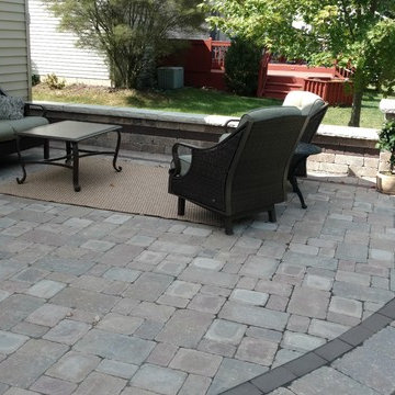 This Patio and Hardscape in Lewis Center, OH, Has All the Right Curves!