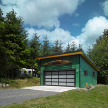 DETACHED GARAGE