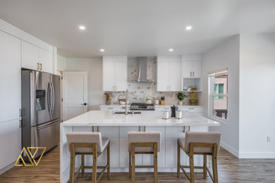 Example of a kitchen design in San Francisco