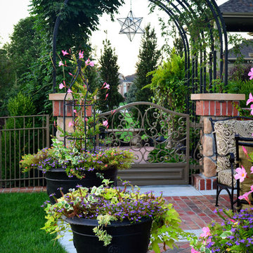 Corner lot Courtyard
