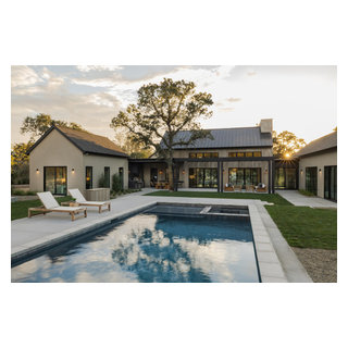 Vintage Oak Estate - Farmhouse - Pool - San Francisco - by The Custom ...