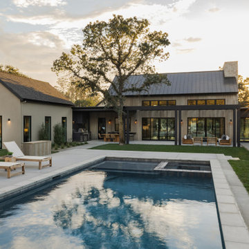 Vintage Oak Estate