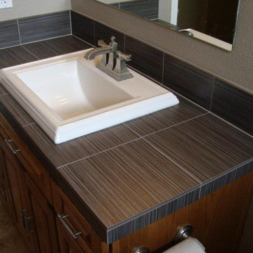 Modern guest bath