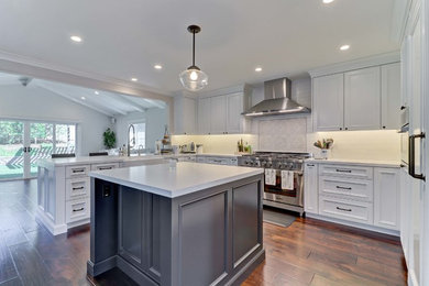 This is an example of a transitional kitchen in Orange County.