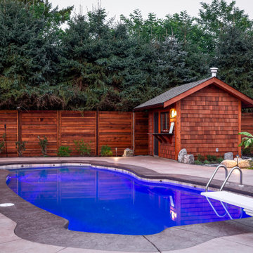 Fernandes Fiberglass Pool